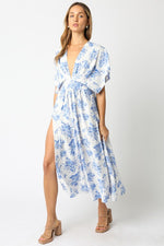 Amelia Kimono Plunge Neck Smocked Waist Maxi Dress - Blue Floral