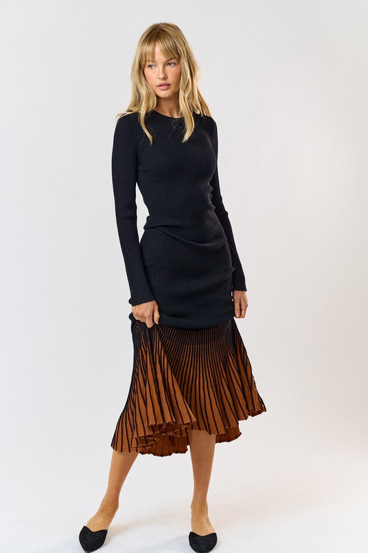 Pomila Knit Long Sleeve Contrast Maxi Dress