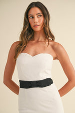 Nala Sweetheart Neckline Strapless Bodycon Midi Dress