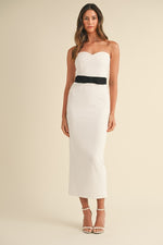 Nala Sweetheart Neckline Strapless Bodycon Midi Dress