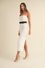 Nala Sweetheart Neckline Strapless Bodycon Midi Dress