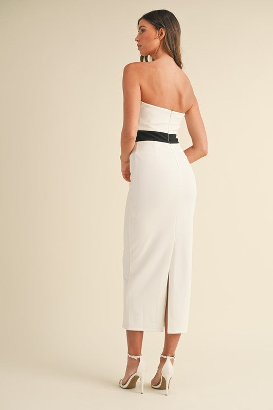 Nala Sweetheart Neckline Strapless Bodycon Midi Dress