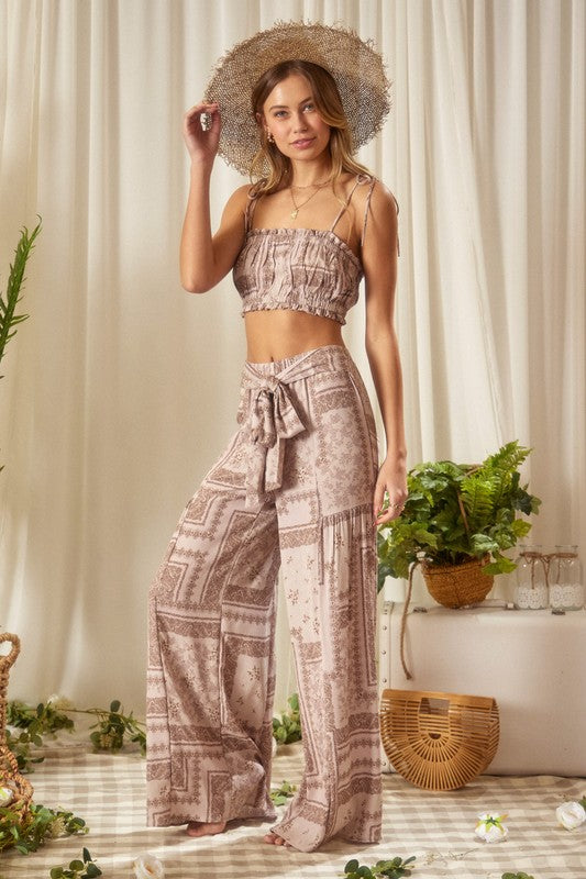 Zurry Paisley Printed Pants And Crop Top Set - Taupe