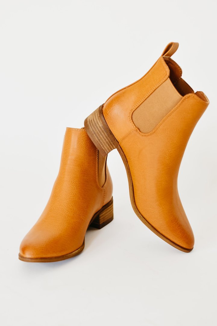 Tahlia Ankle Bootie with Low Wooden Heel - Camel