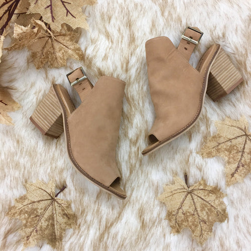 Chinese Laundry Caleb Leather Ankle Booties - Natural